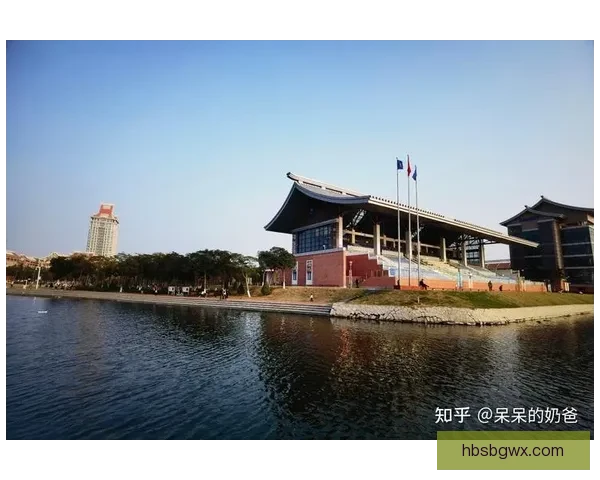 东莞与厦门城市发展对比解析产业、生活与文化差异全景观察